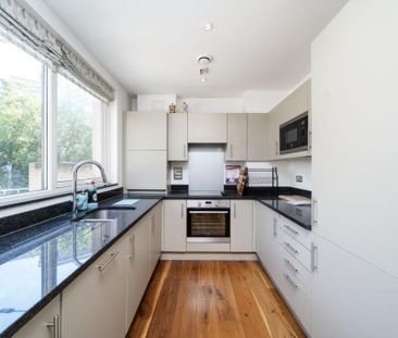 Room in a Shared Flat, Gower Court, NW9 - Photo 2