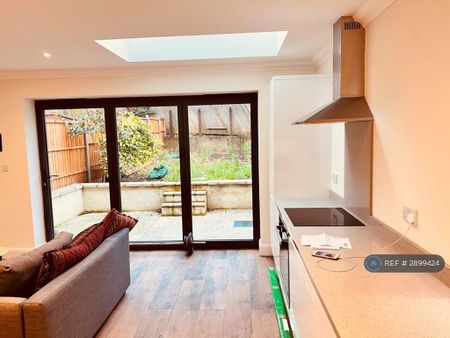 1 bedroom flat to rent - Photo 3