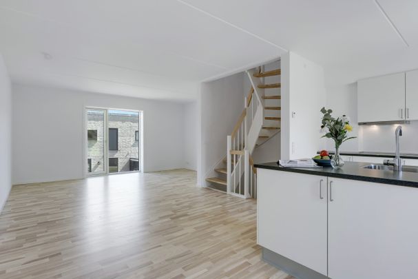 Rækkehus med attraktivt beliggenhed - Foto 1