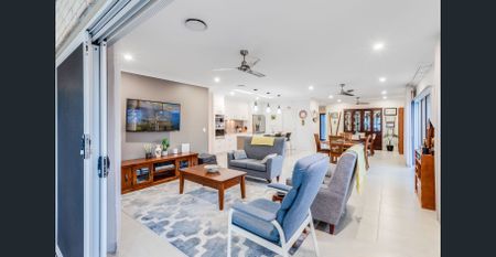 Stunning Family Home with Pool in Sought-After Capestone Estate - Photo 3