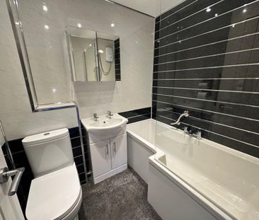 2 bedroom semi-detached house to rent - Photo 5