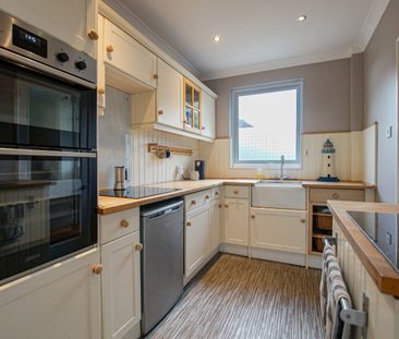 Situated in the highly sought-after coastal village of Bosham, West... - Photo 4