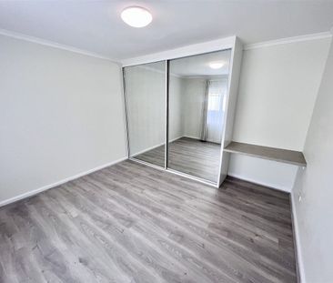 Spacious Freshly Renovated Granny Flat - Photo 2