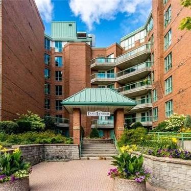 Wonderful 2 bedroom condo between the Glebe and Little Italy! $2,600/m - Photo 1