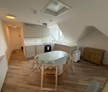 2 bedroom flat to rent - Photo 5