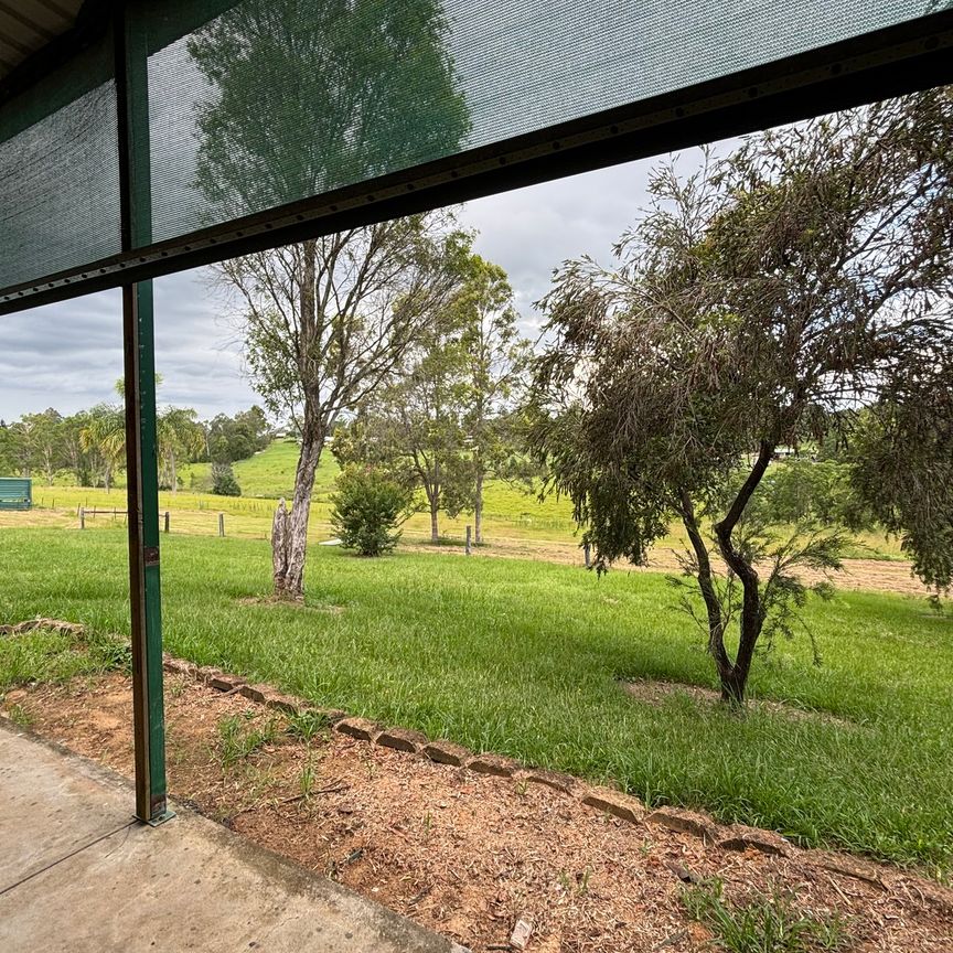 2460, Toowoomba - Photo 1