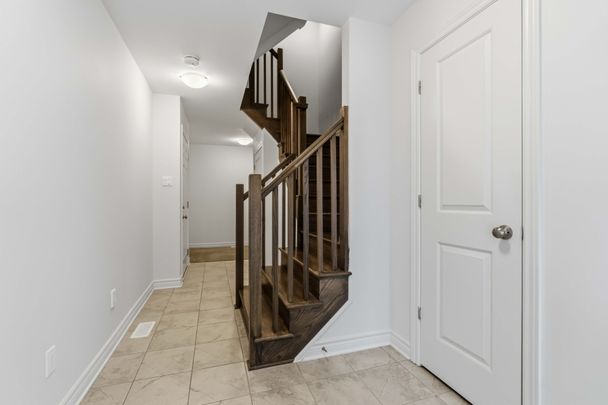 For Lease - 871 Couloir Road, Orleans - Convent Glen and Area, Ontario - Photo 1