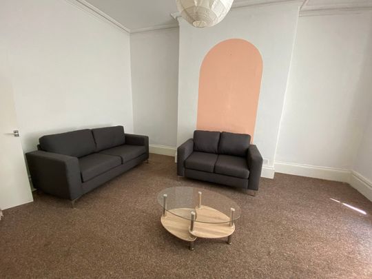 1 Bed Flat, Daisy Bank Road, M14 - Photo 1