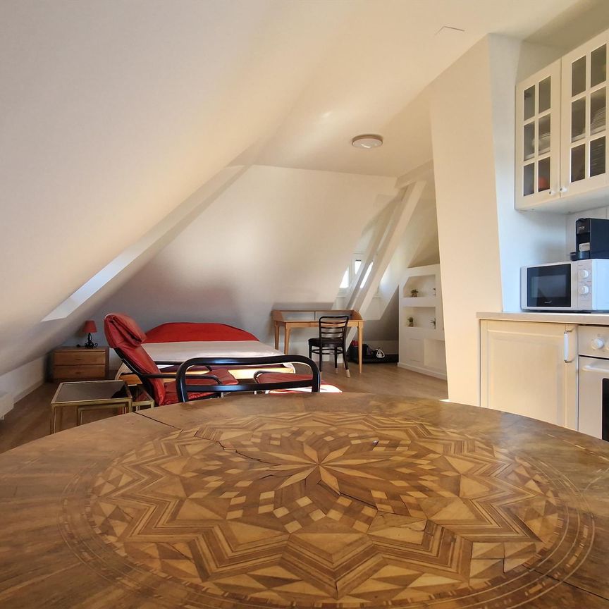 Möblierte 1.5-Zimmer-Dachwohnung in Reinach zu vermieten - Foto 1