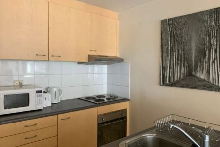 Fully furnished 2 Bedrooms with a Secure Car Park in the Heart of Adelaide City! - Photo 5