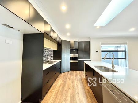 18 Dunnart Circuit, Throsby ACT 2914 - House For Rent | Domain - Photo 3