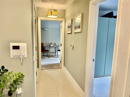 Maple Road, Surbiton, KT6 flat to rent - Photo 2