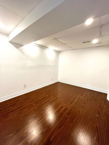 For Lease - 90 Archdekin Drive, Brampton, Ontario - Photo 5