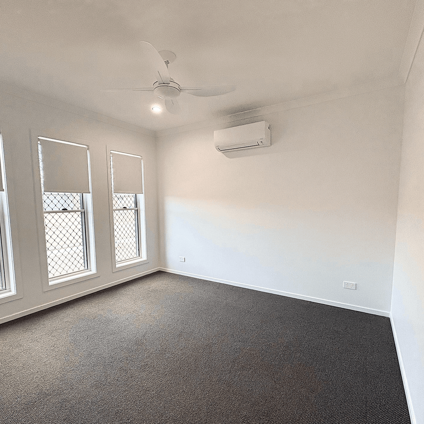 4-Bedroom Home – Comfort, Style and Convenience - Photo 1