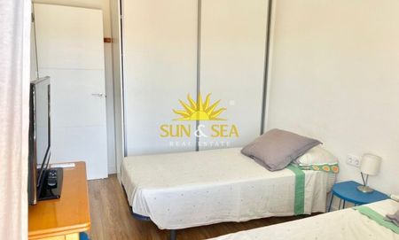 3 BEDROOM APARTMENT - TORREVIEJA - Foto 4