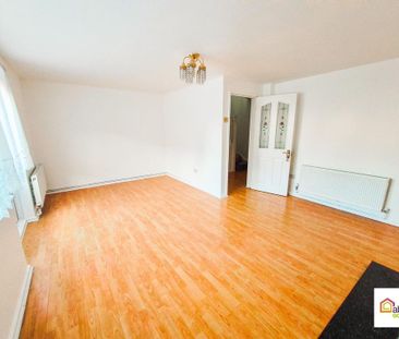 3 bedroom maisonette to rent - Photo 1