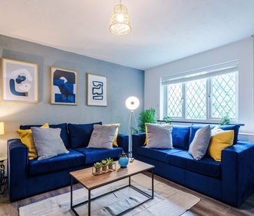 2 Bed Terraced House, Broad Street, M6 - Photo 1