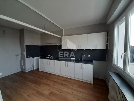 Appartement Type 4 centre ville Châteauroux - Photo 3
