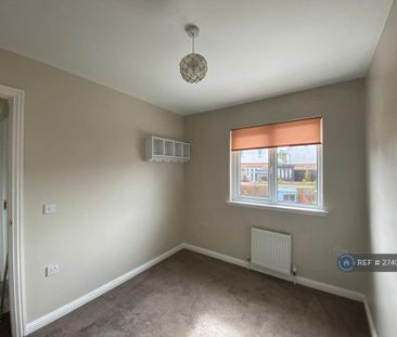 2 bedroom semi-detached house to rent - Photo 3