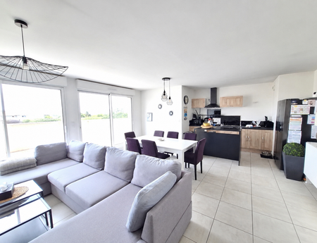 Location Appartement 4 pièces 83m² LES SABLES D’OLONNE 85340 - Photo 4