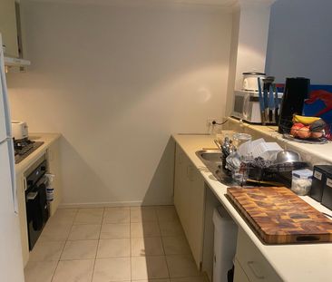 North Melbourne - Photo 1