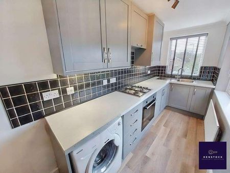 Grimshaw Lane, Middleton, Manchester, M24 - Photo 5