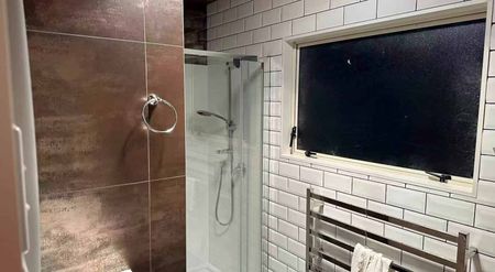 This is a nice family house in Torbay - Photo 5