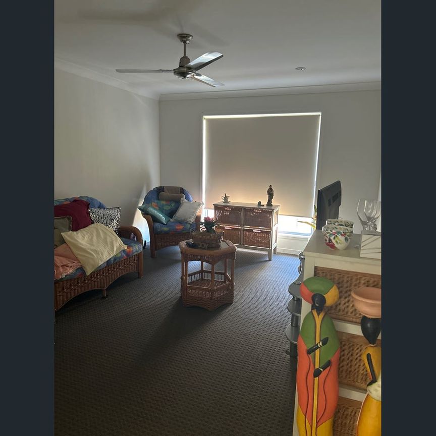 Contemporary Comfort in the Heart of Bells Reach - Photo 1