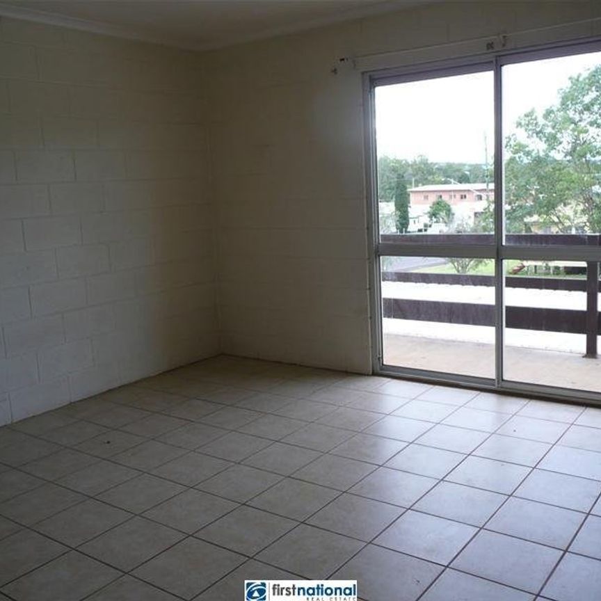 TWO BEDROOM UNIT CLOSE TO CENTRAL ATHERTON - Photo 1