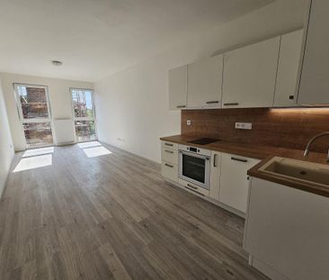Pronájem bytu 1+kk 30 m2 - Fotografie 4