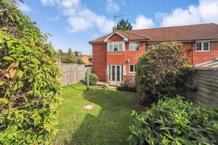 1 bedroom property to rent in Tring - Photo 3