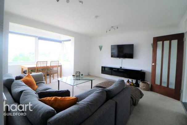 3 bedroom flat to rent - Photo 1