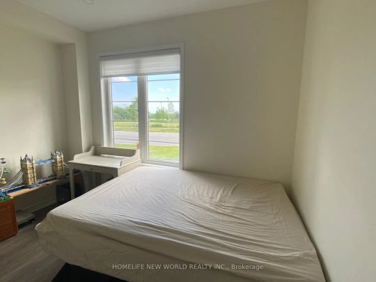 Condo Townhouse For Lease | N9235473 - Photo 1