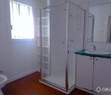 Great Central Location - Photo 5