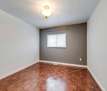 For Lease - 3564 Eglinton Avenue Unit# 2nd Fl., Toronto, Ontario - Photo 6