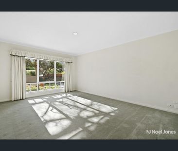 FAMILY FRIENDLY HOUSE IN RINGWOOD - Photo 3