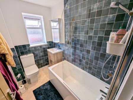 A 2 Bedroom Semi-Detached - Photo 4