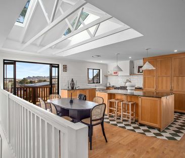 Refined Highlands Living - Photo 3