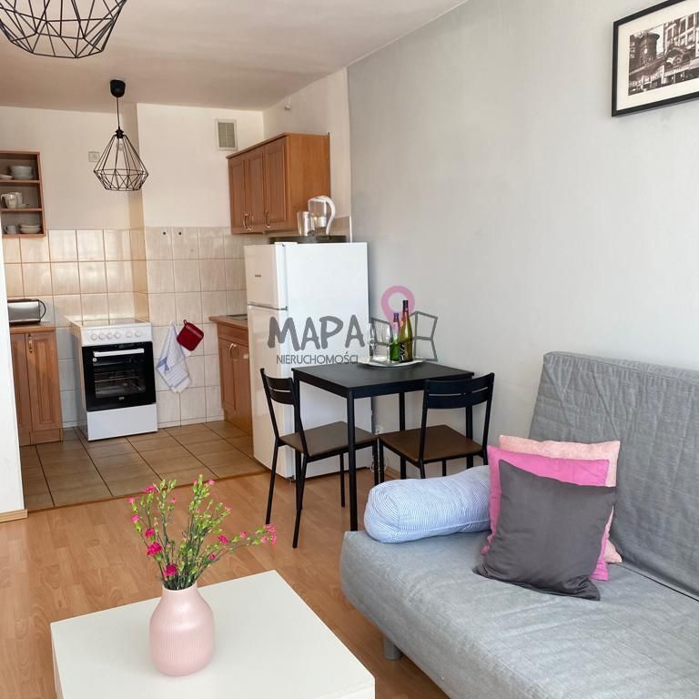 Kawalerka z pięknym widokiem na Stocznię - Photo 1