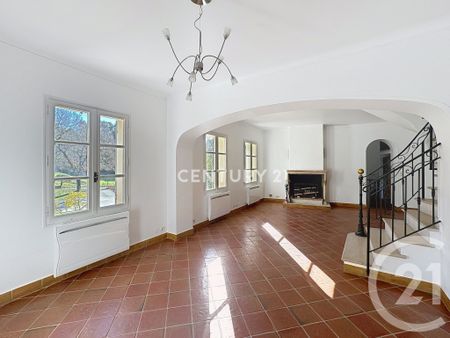 Location Maison 4 pièces 167m² AUBAGNE 13400 - Photo 2
