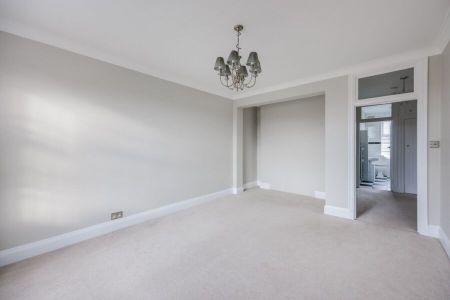 2 Bedroom Apartment To Let - Photo 2