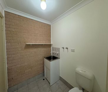 2 Bedroom Townhouse in a Prime Location - Photo 2