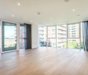 3 Bedrooms Flat to rent in Pinnacle House, Juniper Drive SW18 | £ 735 - Photo 1