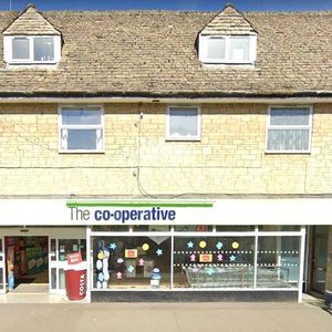 2 bedroom maisonette to rent - Photo 2