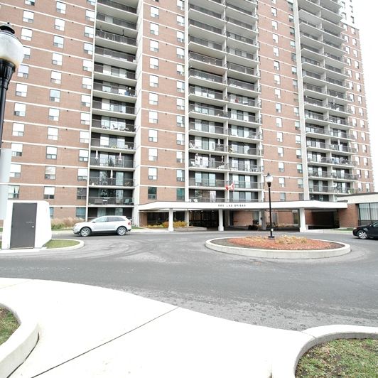 2 bedroom unit close to Cite Collegiale and Ogilvie/Bathgate - Photo 1