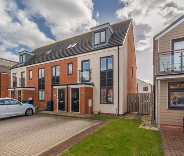 3 bed town house to rent in Greville Gardens, Great Park, NE13 - Photo 3