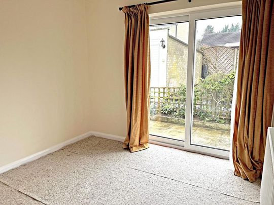 2 bedroom bungalow to rent - Photo 1