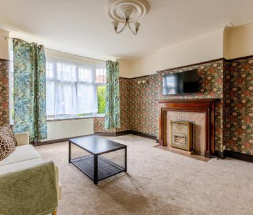 5 bedroom semi-detached house to rent - Photo 1