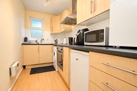 Stanwell Road, Ashford, TW15 - Photo 3