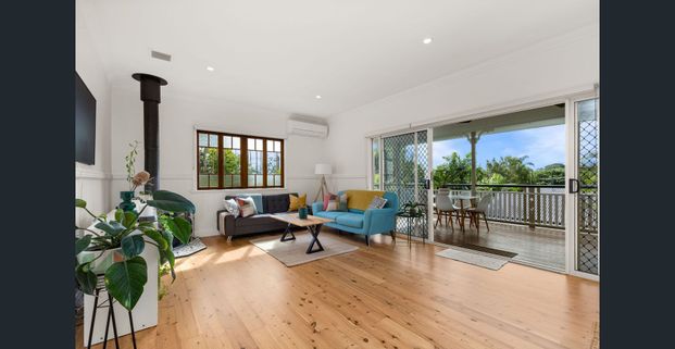 Picture Perfect Queenslander Cottage - Photo 1